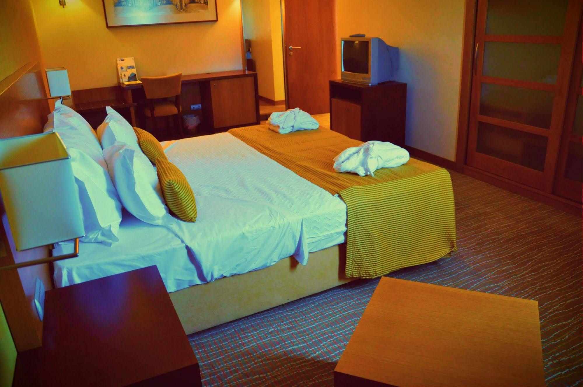 Hotel Lusitania Congress & Spa غوآردا المظهر الخارجي الصورة